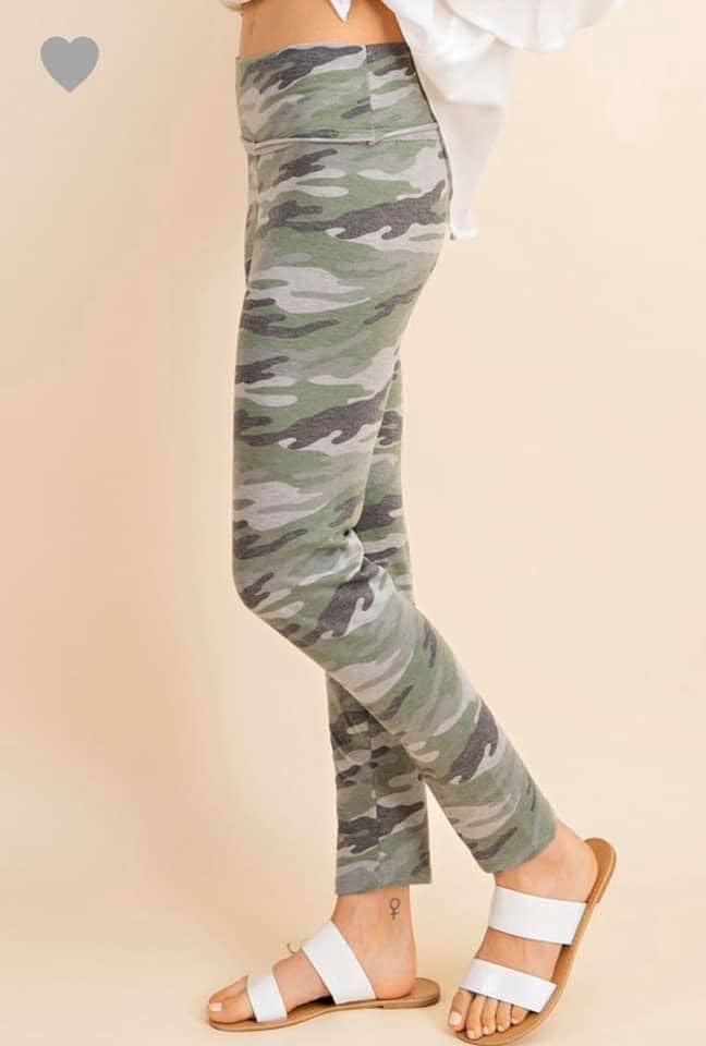 Camo Straight Leg Sweat Pants