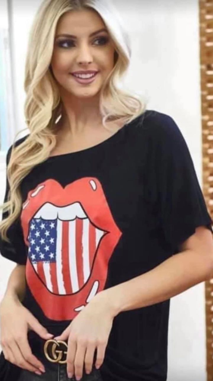 Short  Sleeve Graphic America Flag Lips